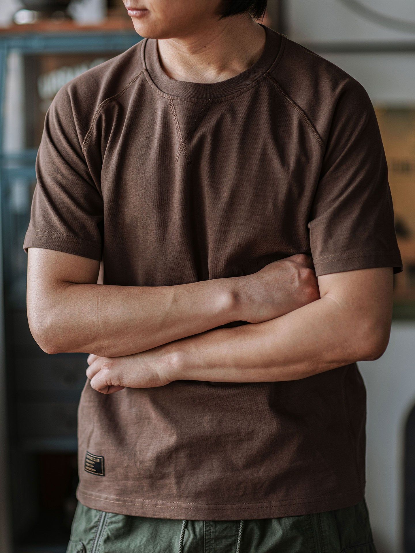 Vintage Club Retro Raglan Sleeve Cotton T-Shirt for Men - Brown, Crew Neck, Short Sleeve